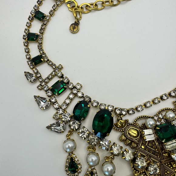 DYLANLEX Emerald Crystal & Pearl Statement Necklace - Picture 3 of 7